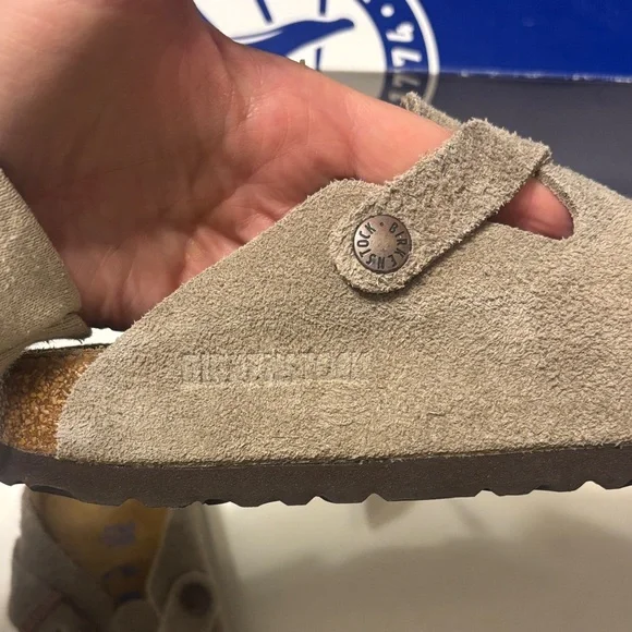 Birkenstock Taupe Suede Slip-Ons size 35 or kids 3-4 - Picture 11 of 11